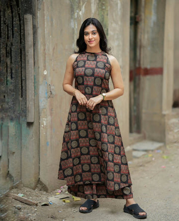 Black helter co-ord set